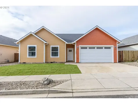 2282 Laura Lane North Bend OR 97459