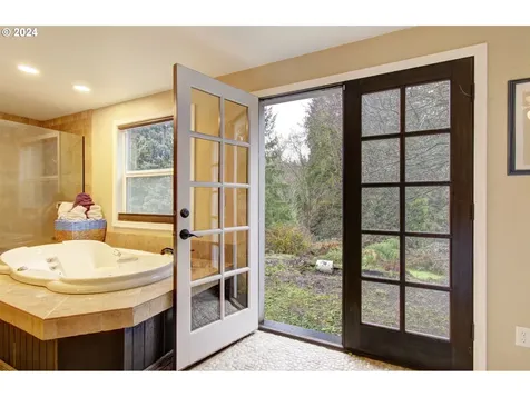 2712 Ne 104th Street Vancouver WA 98686