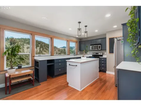 5050 Hilltop Lane Neskowin OR 97149