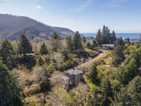 5050 Hilltop Lane Neskowin OR 97149