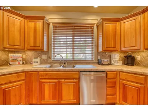 52530 Maria Lane Scappoose OR 97056