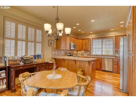 52530 Maria Lane Scappoose OR 97056