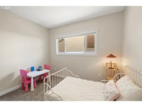 940 E 1st Avenue Camas WA 98607