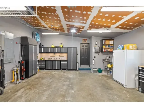 940 E 1st Avenue Camas WA 98607