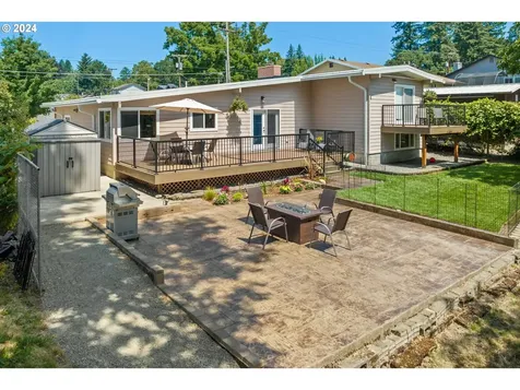 940 E 1st Avenue Camas WA 98607