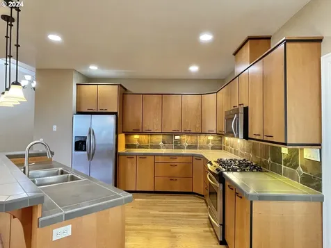 314 N X Street Washougal WA 98671