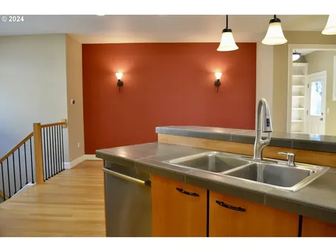 314 N X Street Washougal WA 98671