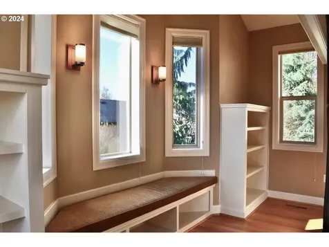 314 N X Street Washougal WA 98671