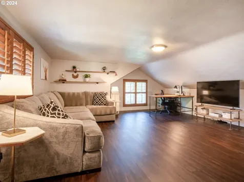 1440 Fetlock Court Eugene OR 97401