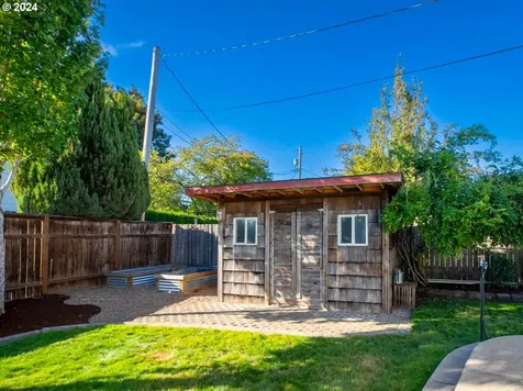 1440 Fetlock Court Eugene OR 97401