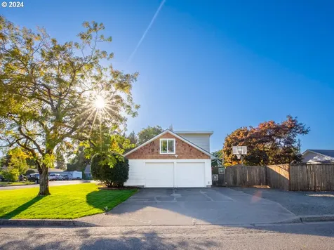 1440 Fetlock Court Eugene OR 97401