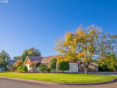 1440 Fetlock Court Eugene OR 97401