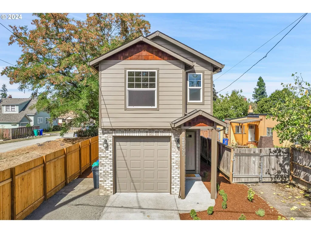 3325 N Baldwin Street Portland OR 97217