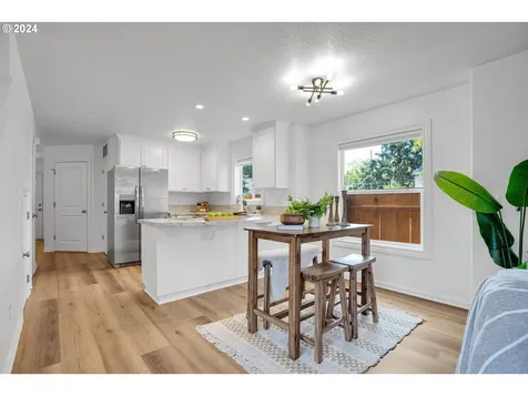3325 N Baldwin Street Portland OR 97217