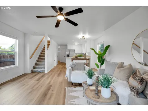 3325 N Baldwin Street Portland OR 97217