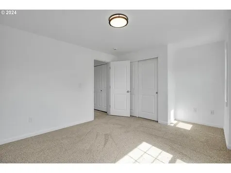 3325 N Baldwin Street Portland OR 97217