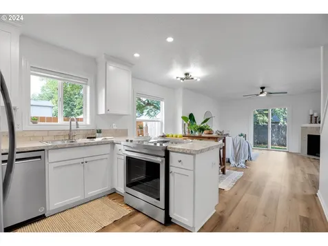 3325 N Baldwin Street Portland OR 97217