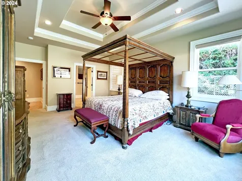 13546 Peters Road Lake Oswego OR 97035