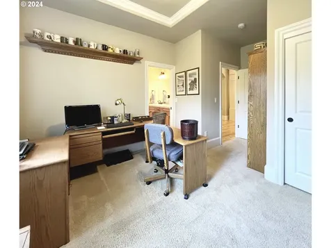 13546 Peters Road Lake Oswego OR 97035