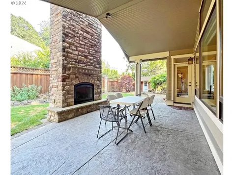 13546 Peters Road Lake Oswego OR 97035