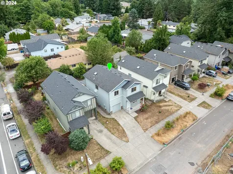 14817 Ne Couch Street Portland OR 97230