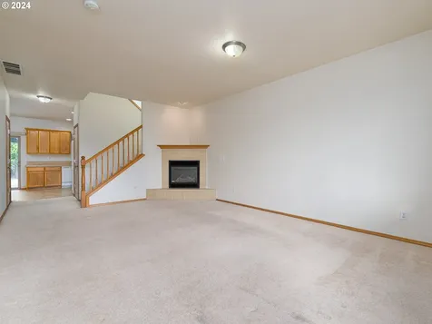14817 Ne Couch Street Portland OR 97230