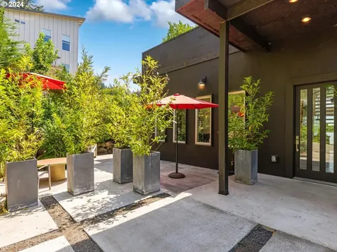 599 N 5th Street Kalama WA 98625
