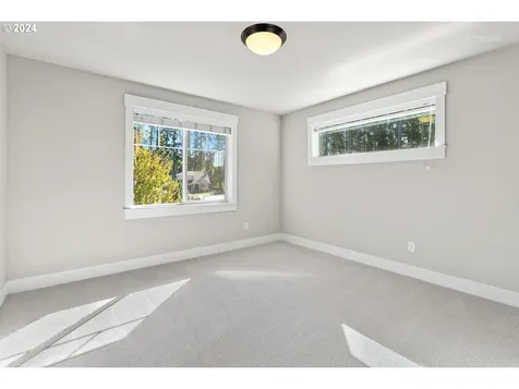 1578 SE 41st Loop Hillsboro OR 97123