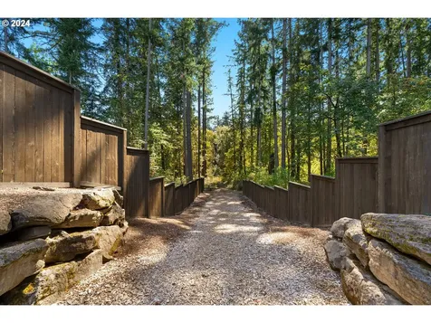 1578 SE 41st Loop Hillsboro OR 97123