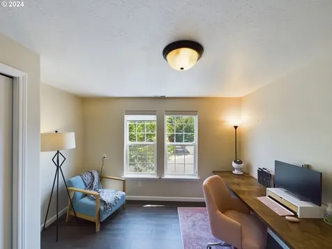 4518 Spring Meadow Avenue Eugene OR 97404