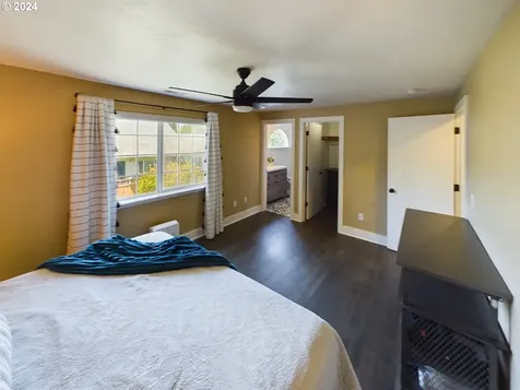 4518 Spring Meadow Avenue Eugene OR 97404