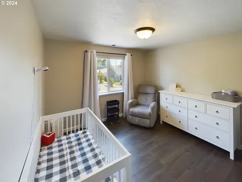 4518 Spring Meadow Avenue Eugene OR 97404