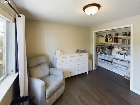 4518 Spring Meadow Avenue Eugene OR 97404