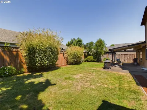 4518 Spring Meadow Avenue Eugene OR 97404