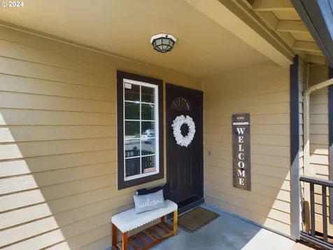 4518 Spring Meadow Avenue Eugene OR 97404