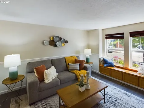 4518 Spring Meadow Avenue Eugene OR 97404