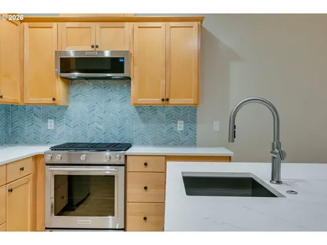 2257 SE 76th Avenue Portland OR 97215