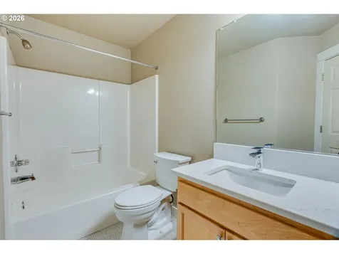 2257 SE 76th Avenue Portland OR 97215
