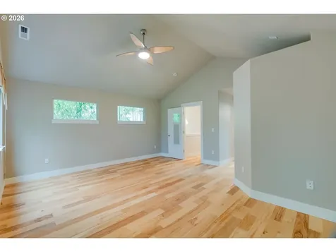 2257 SE 76th Avenue Portland OR 97215