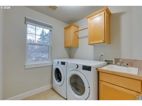 2257 SE 76th Avenue Portland OR 97215