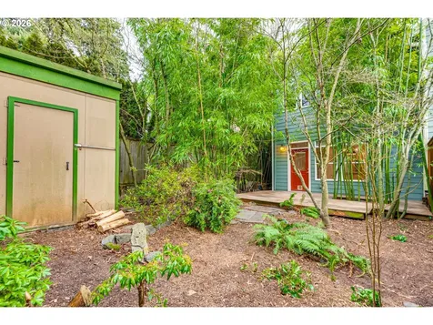 2257 SE 76th Avenue Portland OR 97215