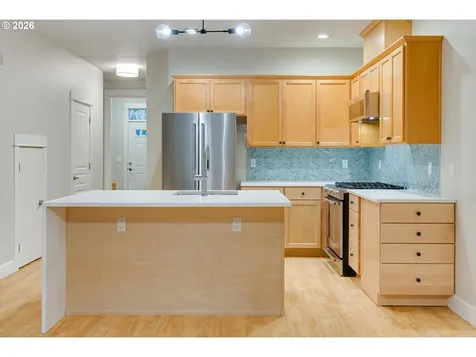 2257 SE 76th Avenue Portland OR 97215
