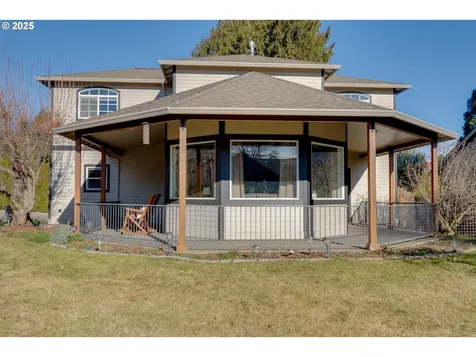910 Samantha Street Hood River OR 97031