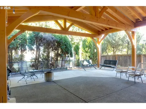 910 Samantha Street Hood River OR 97031