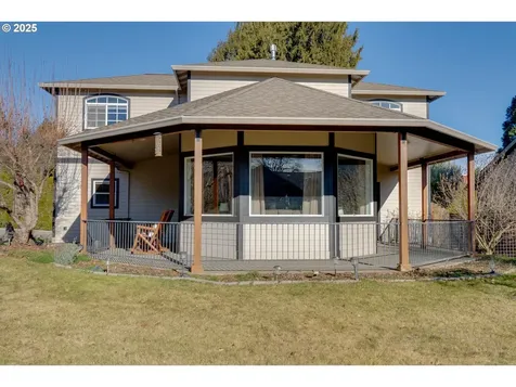 910 Samantha Street Hood River OR 97031