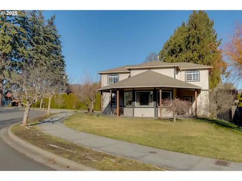 910 Samantha Street Hood River OR 97031