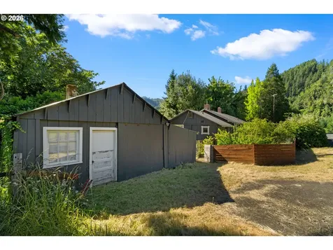 23620 State Highway 38 Elkton OR 97436