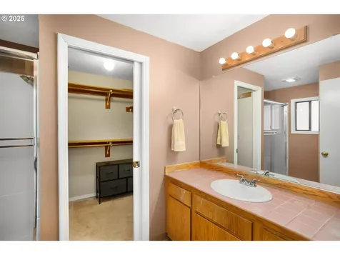 19820 SW Jette Lane Beaverton OR 97003