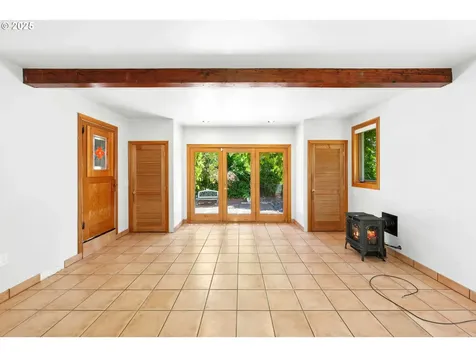 6901 SW 3rd Avenue Portland OR 97219