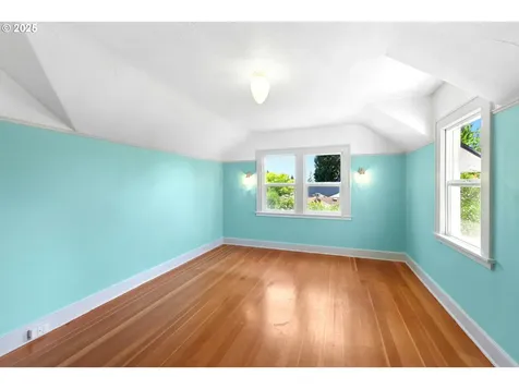 6901 SW 3rd Avenue Portland OR 97219